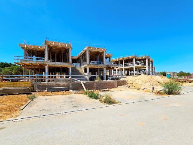 Apartamentos 3 quarto, Ferragudo Algarve DLS85572318