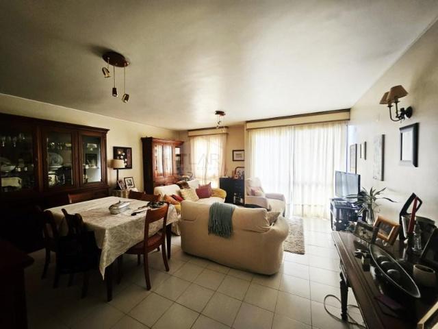 Apartamentos 3 quarto, Funchal Funchal DLS100845433