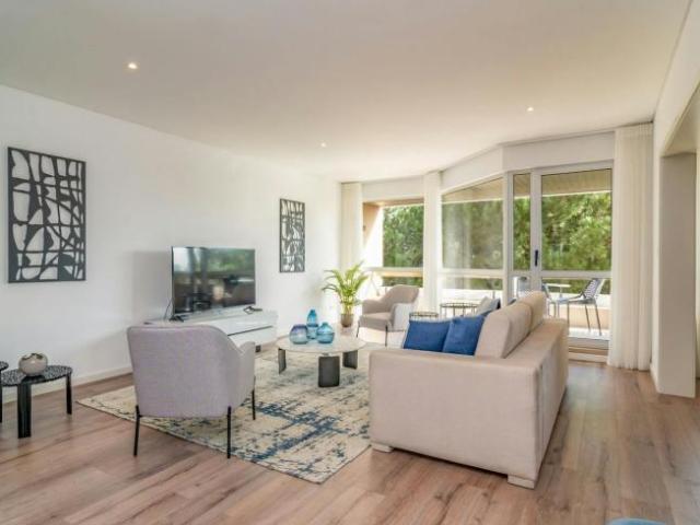 Apartamentos 3 quarto, Oeiras Oeiras 2780 DLS102717082