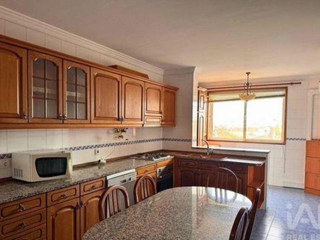 Apartamentos 3 quarto, Oliveira Do Bairro Aveiro ES98686118