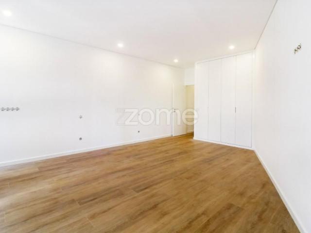 Apartamentos 3 quarto, Oliveira de Azeméis Oliveira de Azeméis DS103219694