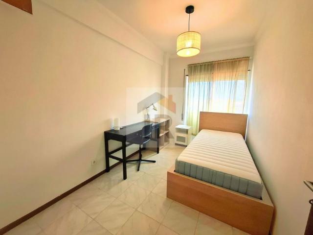 Apartamentos 3 quarto, Leiria Caldas da Rainha 2500 DLS101015732
