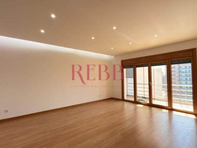 Apartamentos 3 quarto, Lisboa Odivelas 2675 DS100411646