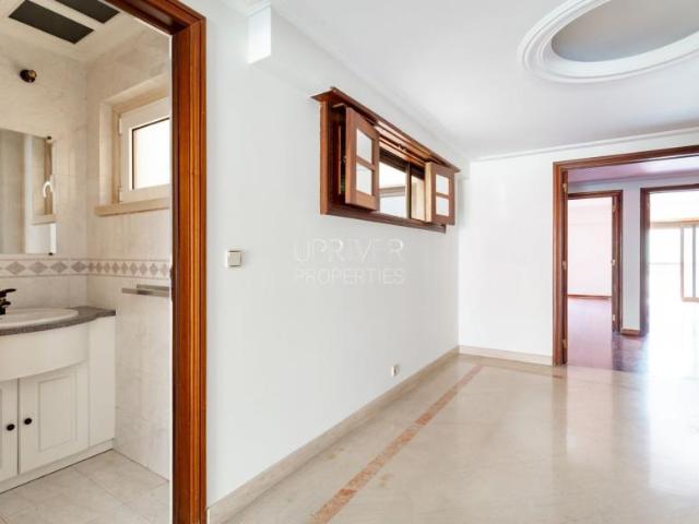 Apartamentos 3 quarto, Lisboa Lisboa 1050 DLS102052325