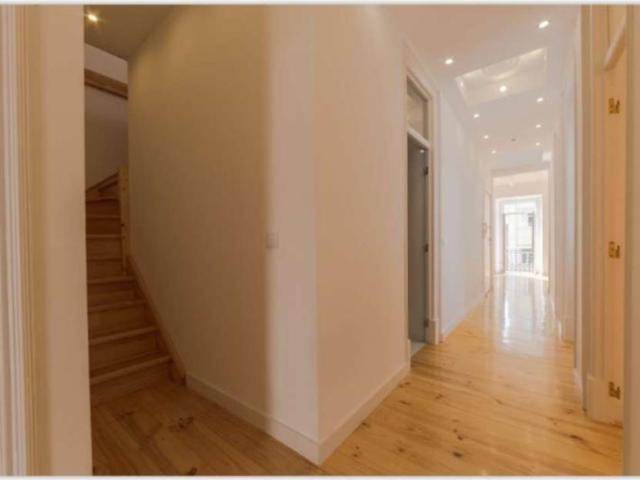 Apartamentos 3 quarto, Lisboa Lisboa 1050 DLS102434302
