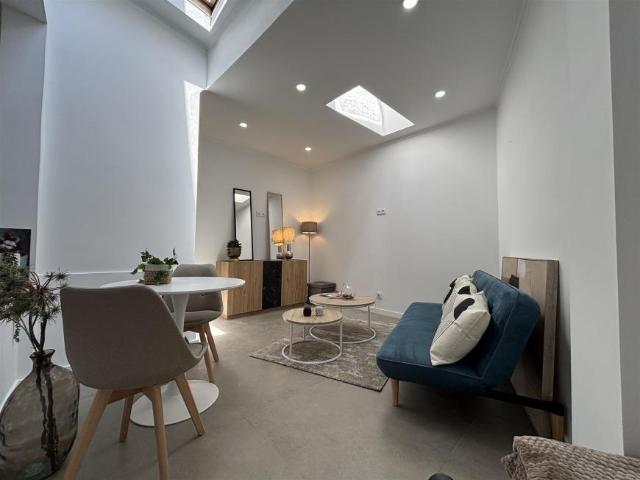 Apartamentos 3 quarto, Lisboa Lisboa 1170 DLS102731374