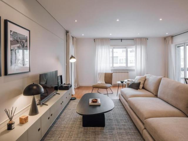 Apartamentos 3 quarto, Lisbon Lisbon 1000 298 DLS100766092