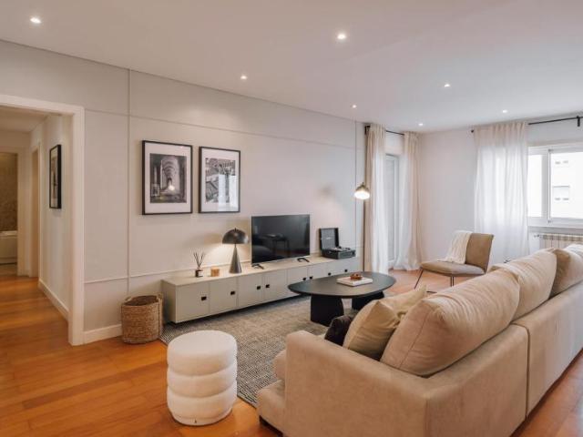 Apartamentos 3 quarto, Lisbon Lisbon 1000 298 ELS100766092