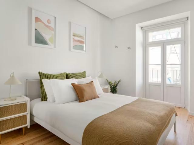 Apartamentos 3 quarto, Lisbon Lisbon 1150 004 ES98634326