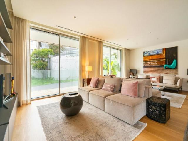 Apartamentos 3 quarto, Lisbon Lisbon 1250 002 ES100714135