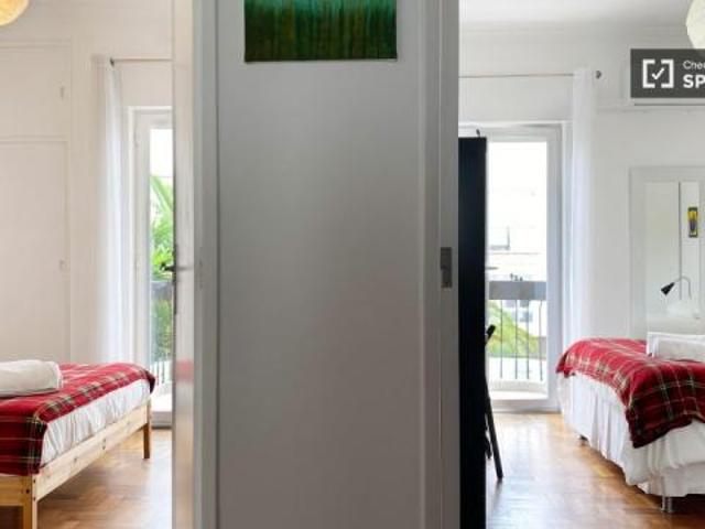 Apartamentos 3 quarto, Lisbon Lisbon 2765 069 ELS84268069