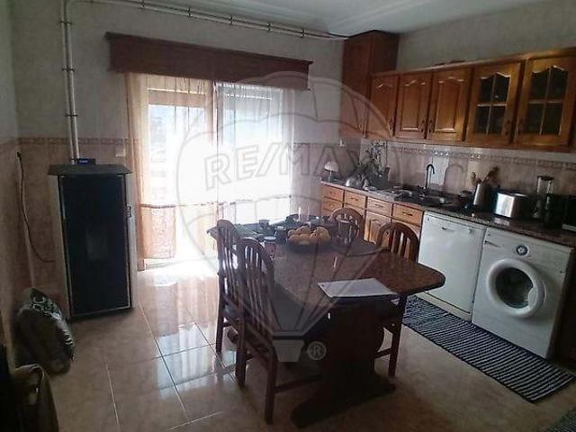 Apartamentos 3 quarto, Moimenta da Beira Viseu DS89515181