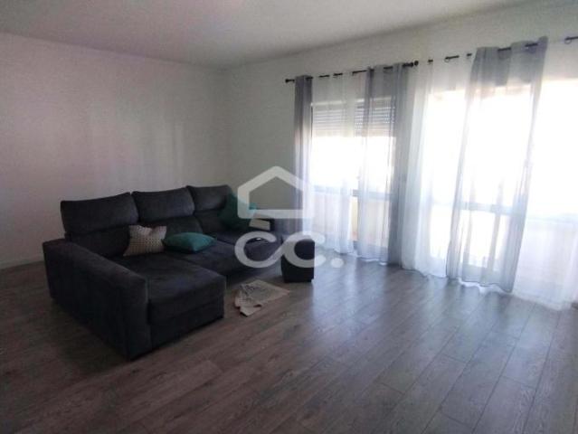 Apartamentos 3 quarto, Marinha Grande Leiria DLS100766470