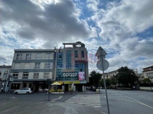 Apartamentos 3 quarto, Santo Tirso Santo Tirso DLS94960511