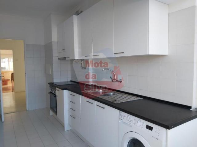 Apartamentos 3 quarto, Setúbal Almada 2805 ELS103060333