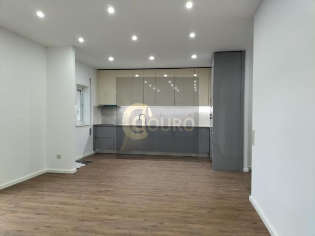 Apartamentos 3 quarto, Porto Maia 4425 DS97701289