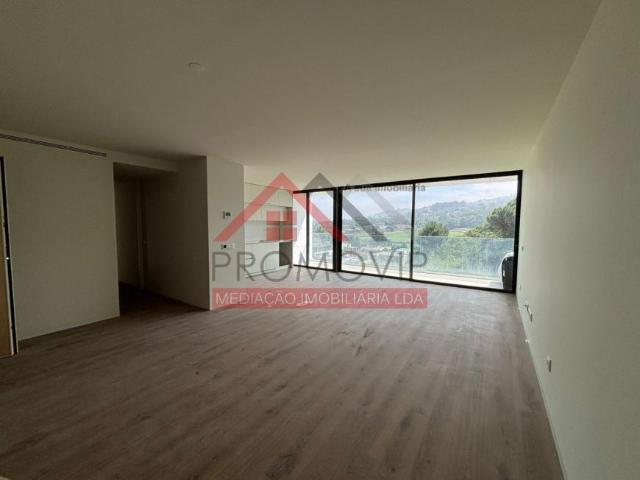 Apartamentos 3 quarto, Porto Santo Tirso 4780 DLS102811399
