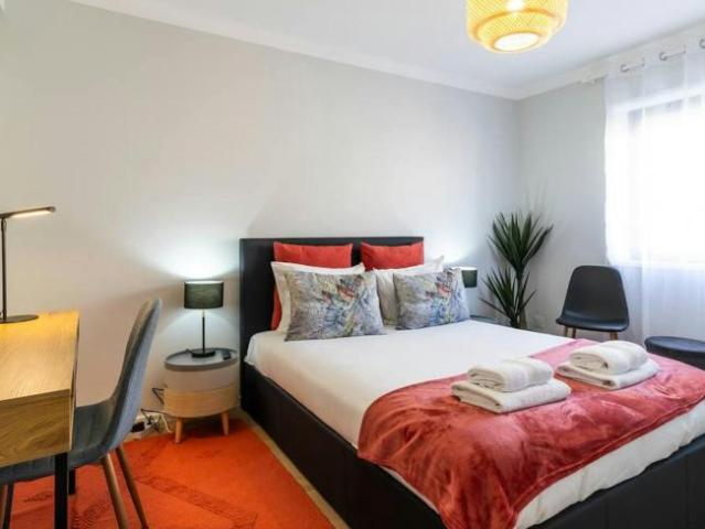 Apartamentos 3 quarto, Porto Porto 4150 077 ES102850022