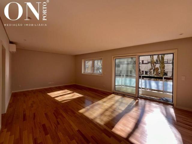 Apartamentos 3 quarto, Porto Porto 4150 DLS100487936