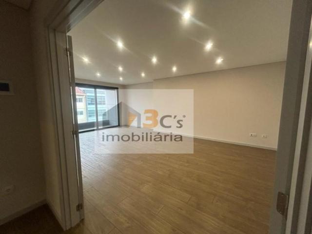 Apartamentos 3 quarto, Porto Porto DLS101014158