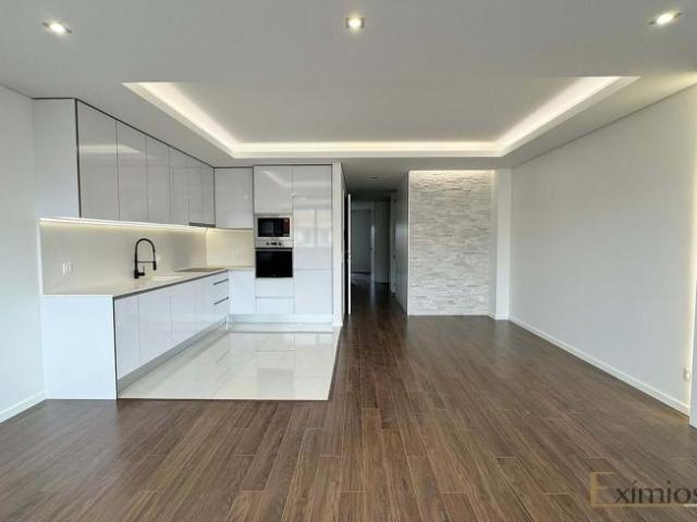 Apartamentos 3 quarto, Porto Porto DLS94289622