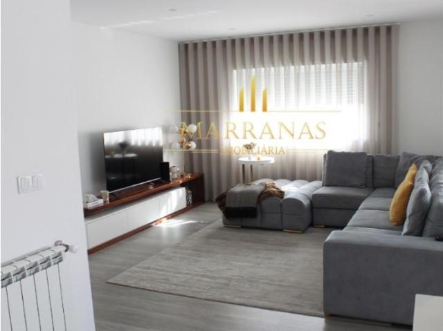 Apartamentos 3 quarto, Paredes Paredes DS99514674