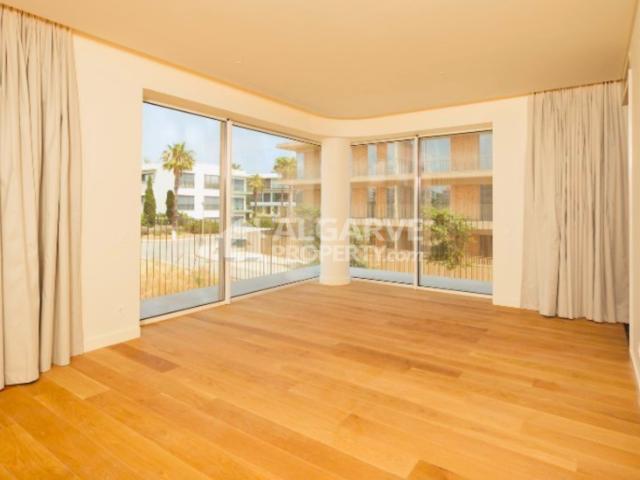 Apartamentos 3 quarto, Quarteira Algarve DLS63199495