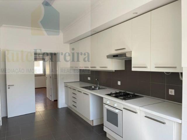 Apartamentos 3 quarto, Torres Vedras Torres Vedras DLS102328564