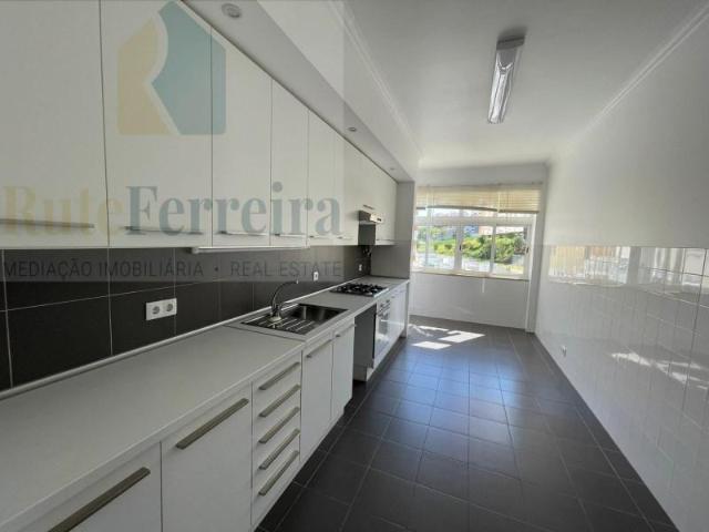Apartamentos 3 quarto, Torres Vedras Torres Vedras ES102328564