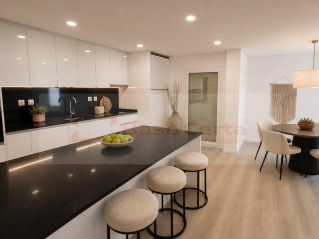 Apartamentos 3 quarto, Vila Franca de Xira Vila Franca de Xira DLS99639018