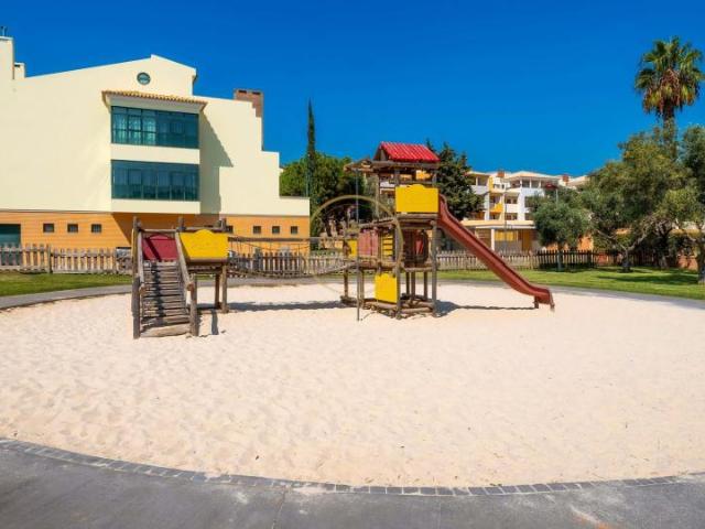 Apartamentos 3 quarto, Vilamoura Algarve DLS95389401