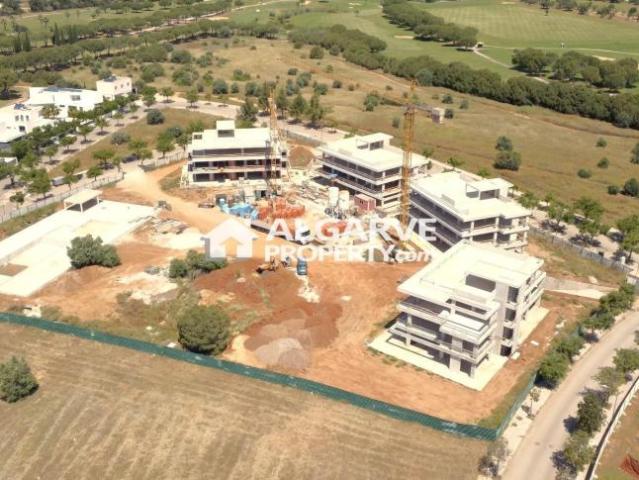 Apartamentos 3 quarto, Vilamoura Algarve DLS95389374