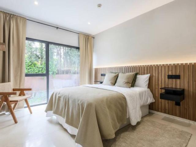 Apartamentos 10 Dormitorio Madrid Madrid ELS97133635