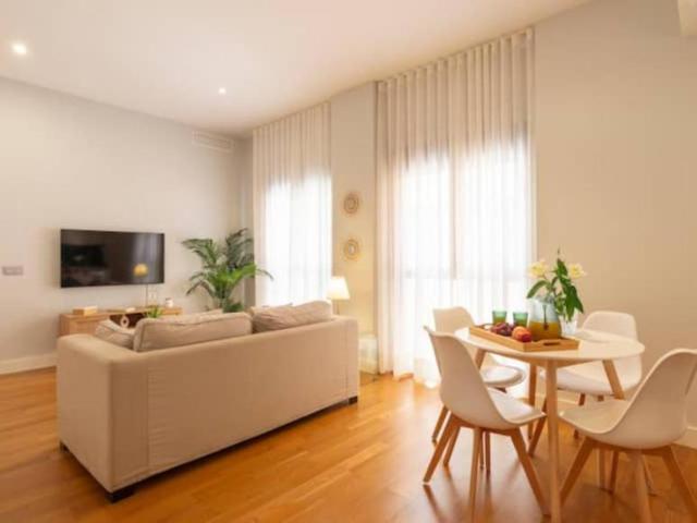 Apartamentos 1 Dormitorio Malaga Malaga ES103286371