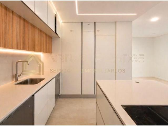 Apartamentos 1 quarto, Almada Almada DLS102723158