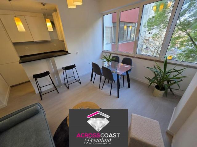 Apartamentos 1 quarto, Lisboa Amadora 2720 DLS100708016