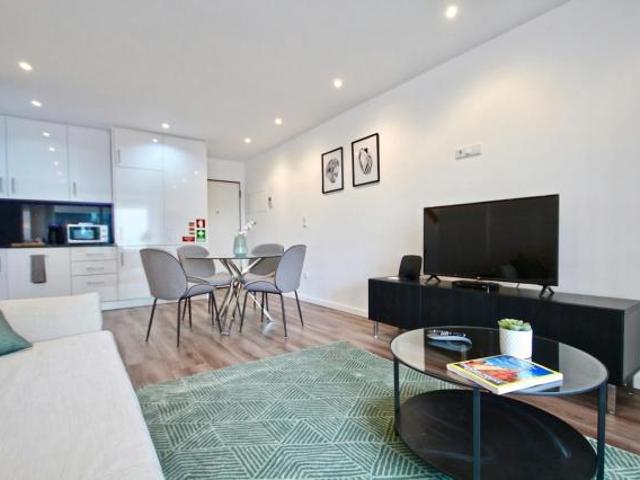 Apartamentos 1 quarto, Lisbon Lisbon 1070 021 DLS73949510