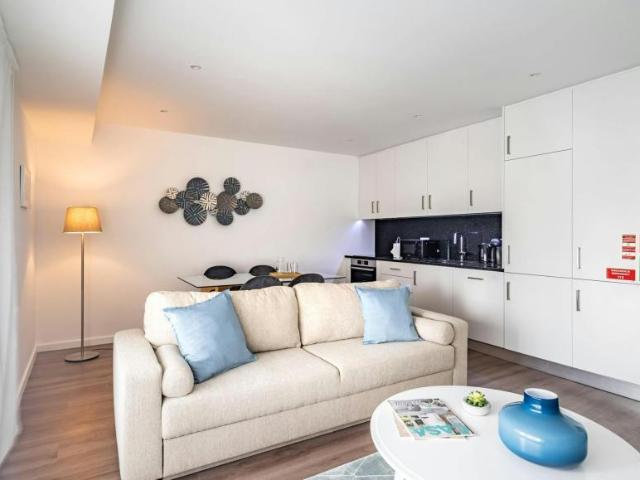 Apartamentos 1 quarto, Lisbon Lisbon 1070 021 DLS102796091