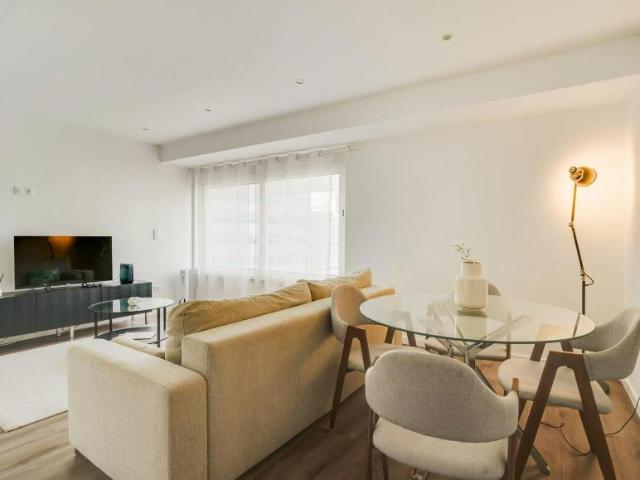 Apartamentos 1 quarto, Lisbon Lisbon 1070 021 DLS102796092