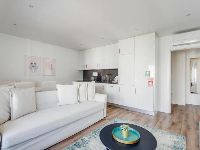 Apartamentos 1 quarto, Lisbon Lisbon 1070 021 ES103120842