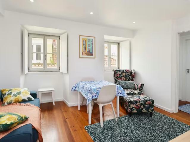 Apartamentos 1 quarto, Lisbon Lisbon 1300 215 DLS96200245