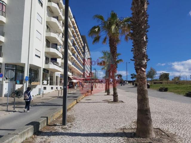 Apartamentos 1 quarto, Setúbal Almada 2825 DS103367386