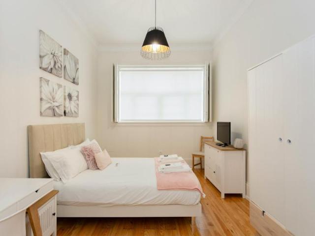 Apartamentos 1 quarto, Porto Porto 4050 040 DLS95266334