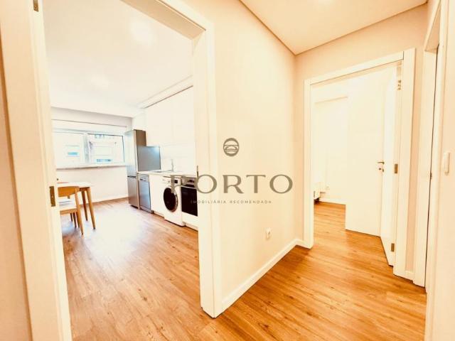 Apartamentos 1 quarto, Porto Porto 4200 ELS100298575