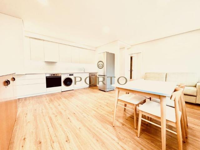 Apartamentos 1 quarto, Porto Porto 4200 ES102845277