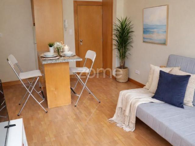 Apartamentos 1 quarto, Porto Porto DLS100498797