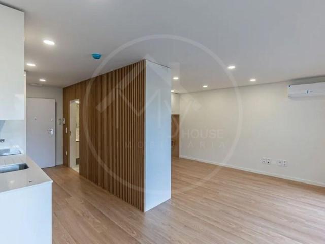 Apartamentos 1 quarto, Porto Porto DLS96235030