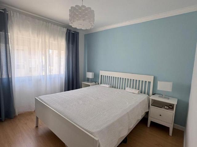 Apartamentos 1 quarto, Parede Parede ES102055496