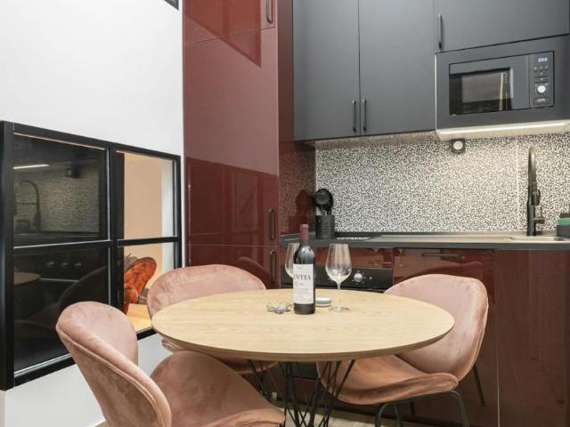 Apartamentos 2 Dormitorio Madrid Madrid ES104069996