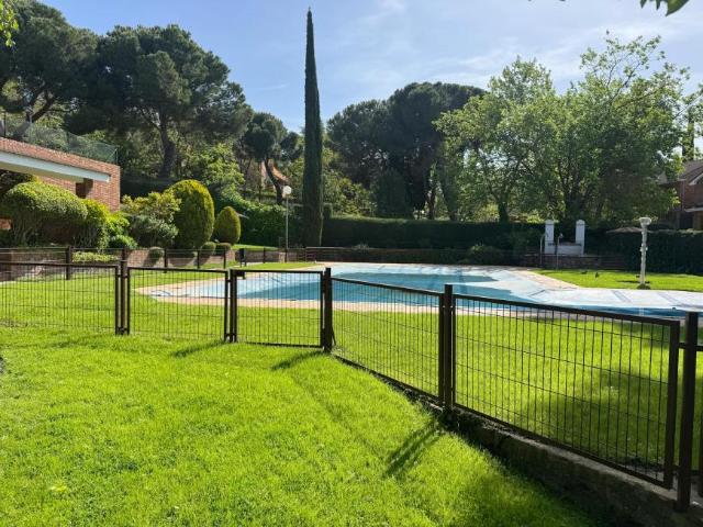 Apartamentos 2 Dormitorio Majadahonda Majadahonda ES102589179